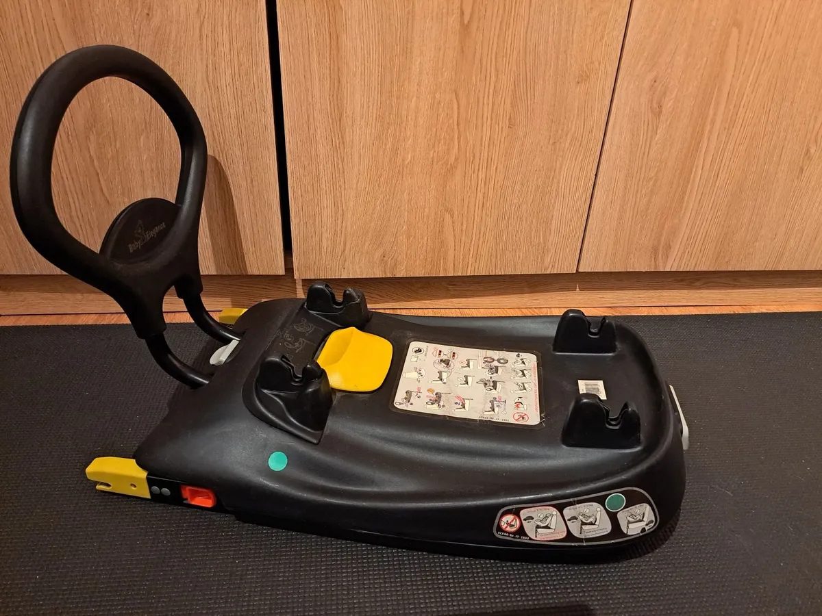 Isofix base - Image 1