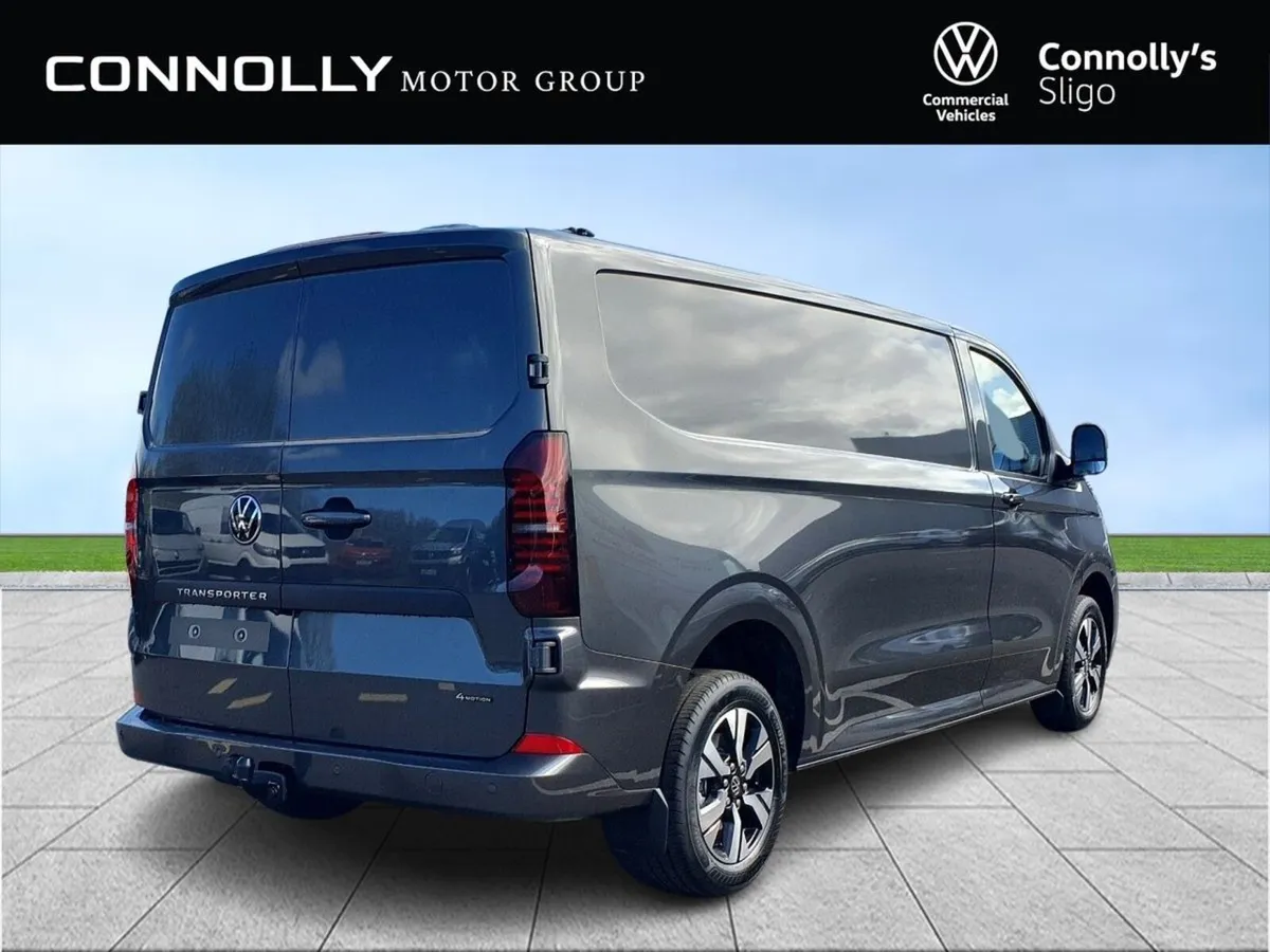 Volkswagen Transporter *** Highline lwb 170 bhp 4 - Image 3