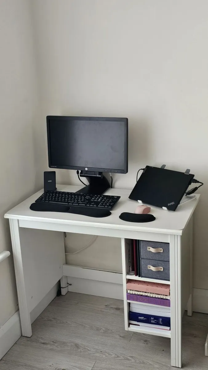 Desk - Image 1