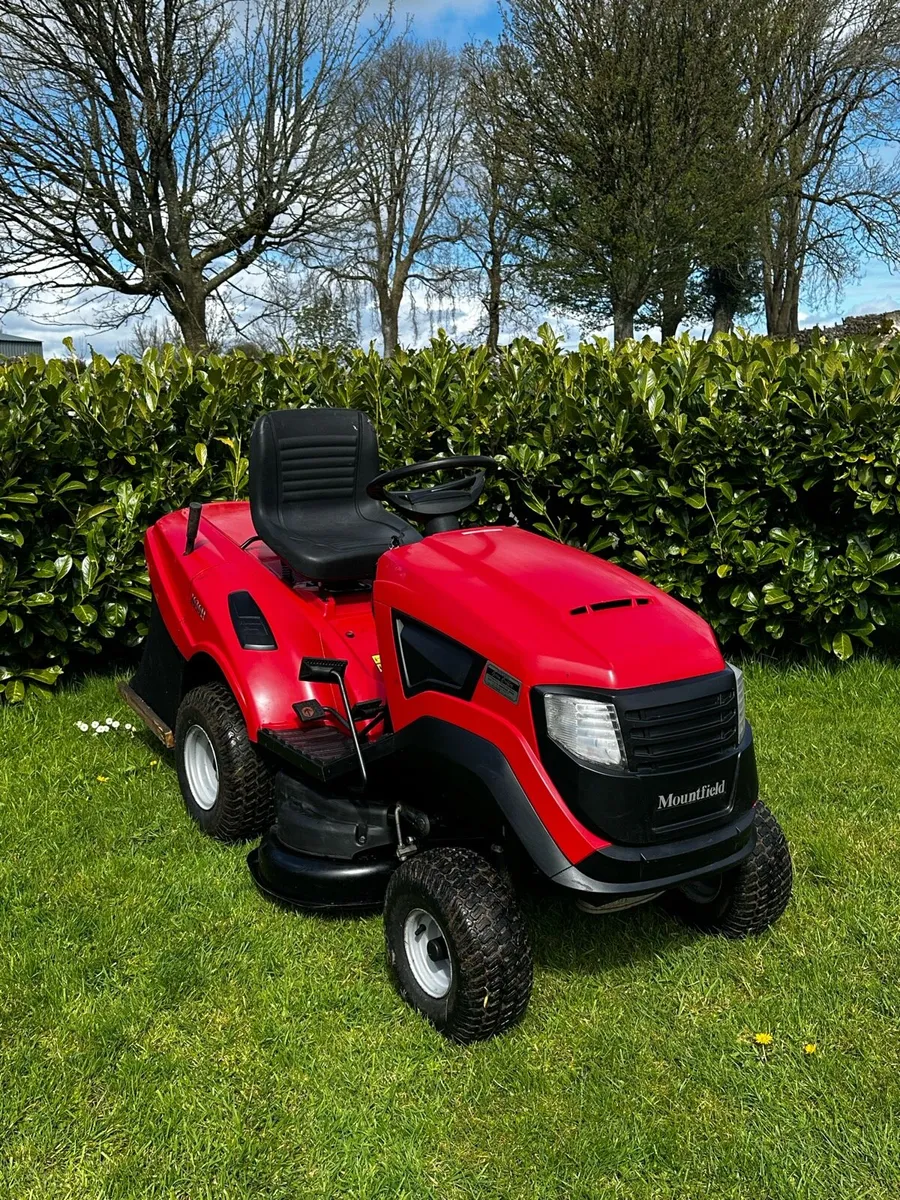 Mountfield Ride on Mower - Image 1