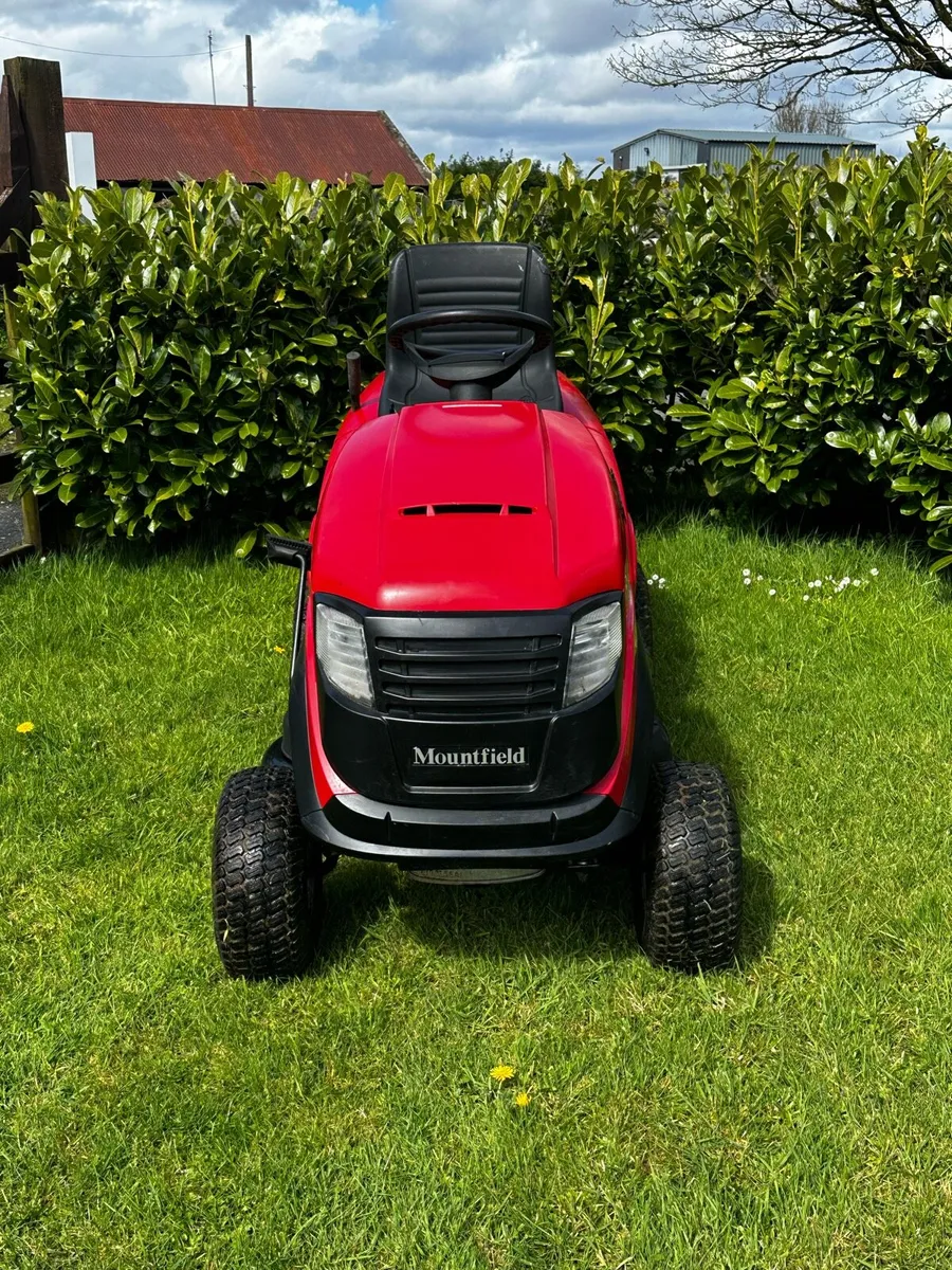 Mountfield Ride on Mower - Image 2