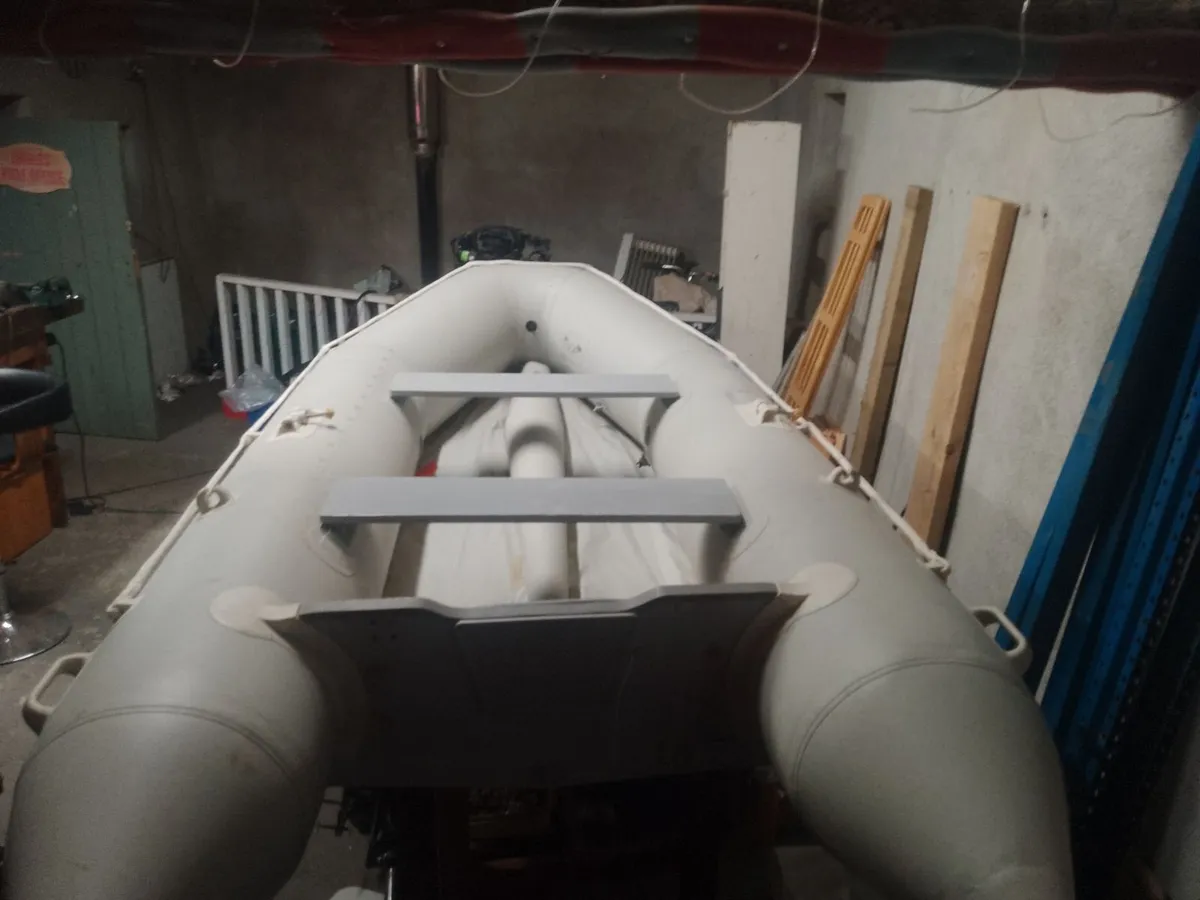 INFLATABLE DINGHY, RUBBER BOAT - Image 1