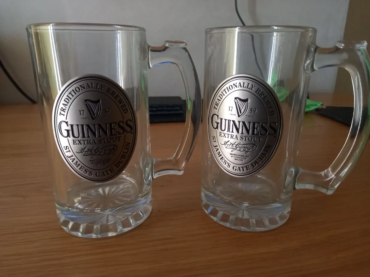 Whiskey collectibles - Image 3