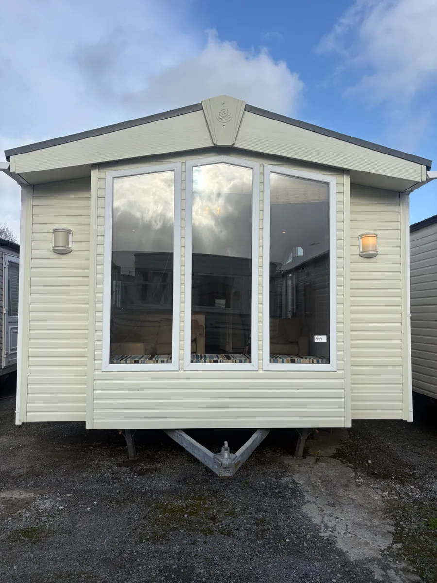 Pemperton St Moritz, luxury residential spec - Image 3