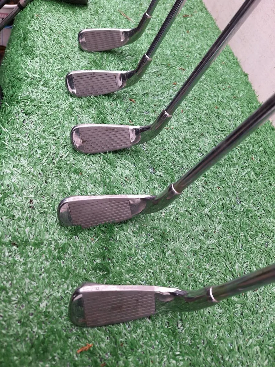 Golf clubs, full set and bag - Image 4