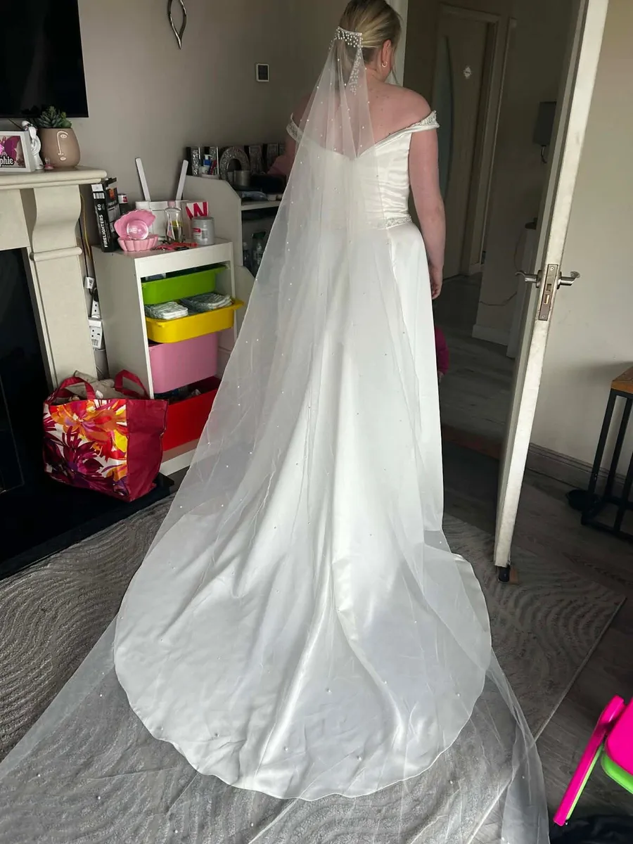 Emma Bridal Wedding Dress - Image 4