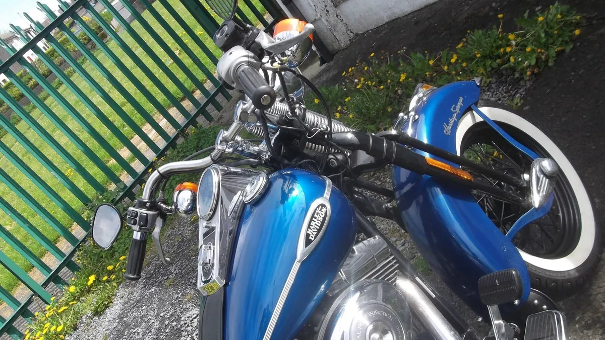 HARLEY DAVIDSON  FLSTS HERITAGE SPRINGER - Image 4