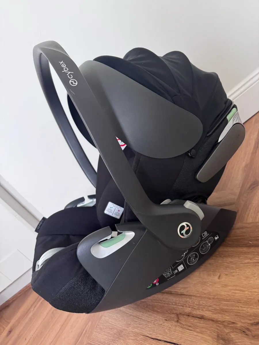 Cybex Cloud T i-size car seat - Image 2