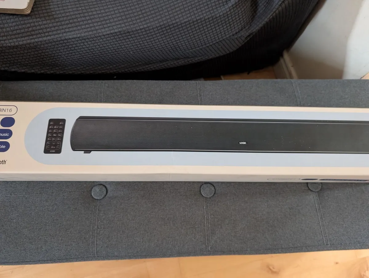 Logik Soundbar 2.1 channel - Image 1