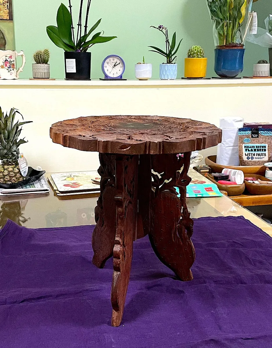 Wood carved folding stool - Image 2