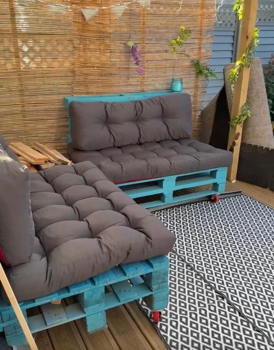 Garden Furniture DIY - Image 1