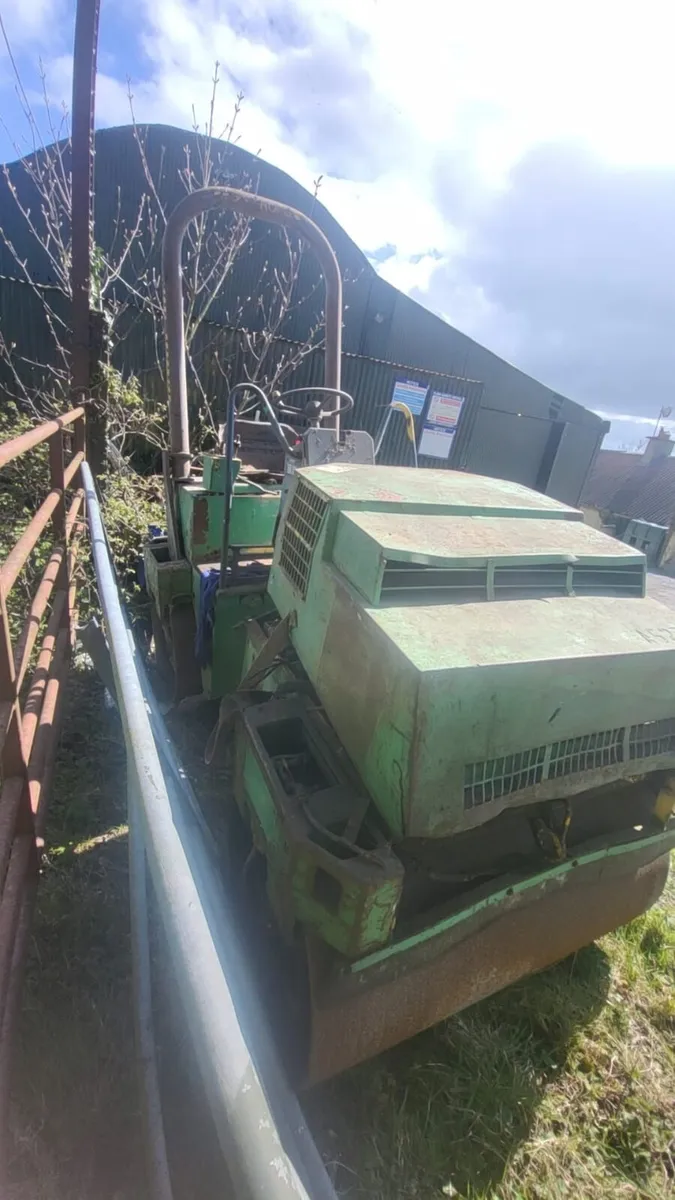 Bomag 120 roller - Image 4