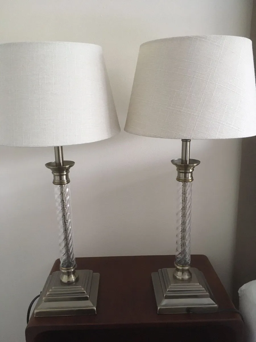 Two table lamps - Image 1