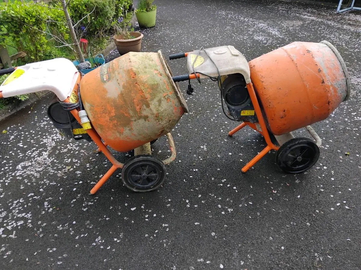 Cement mixer - Image 1