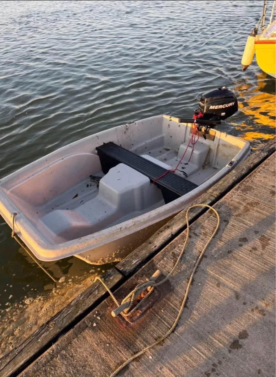 Dinghy with 2019 Mercury 2.5HP outboard engine - Image 1