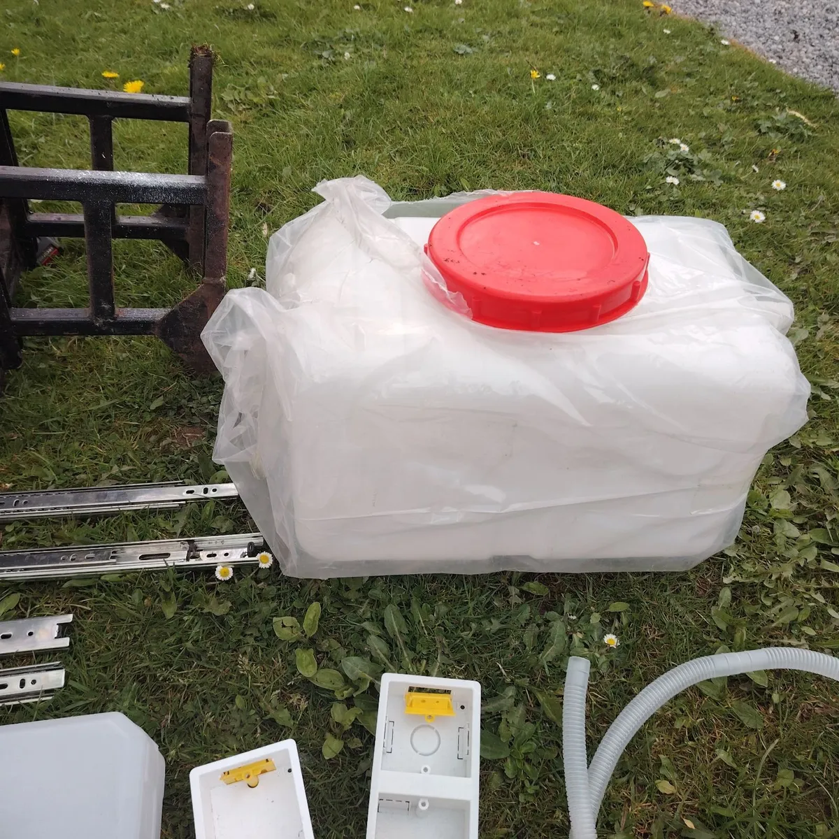 Campervan conversion parts - Image 4