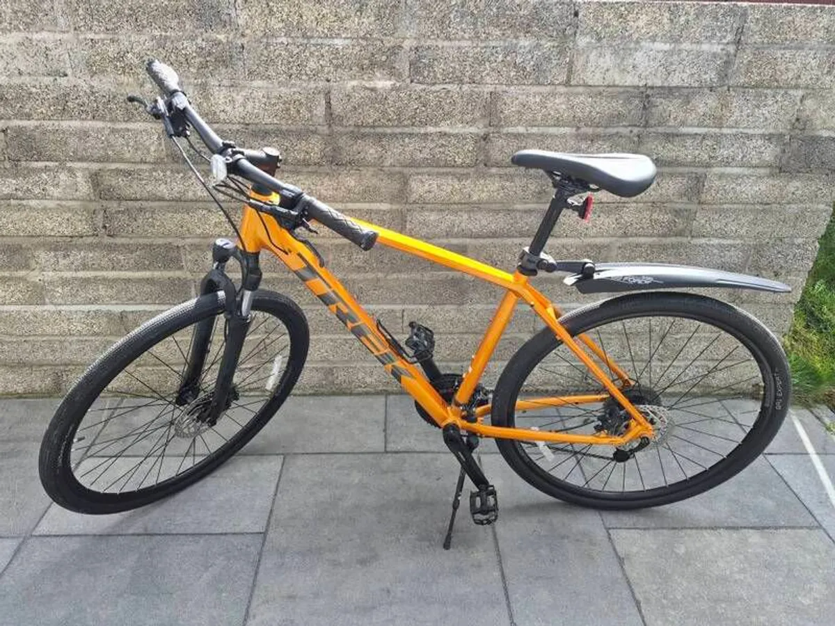 Trek road bike - Image 2