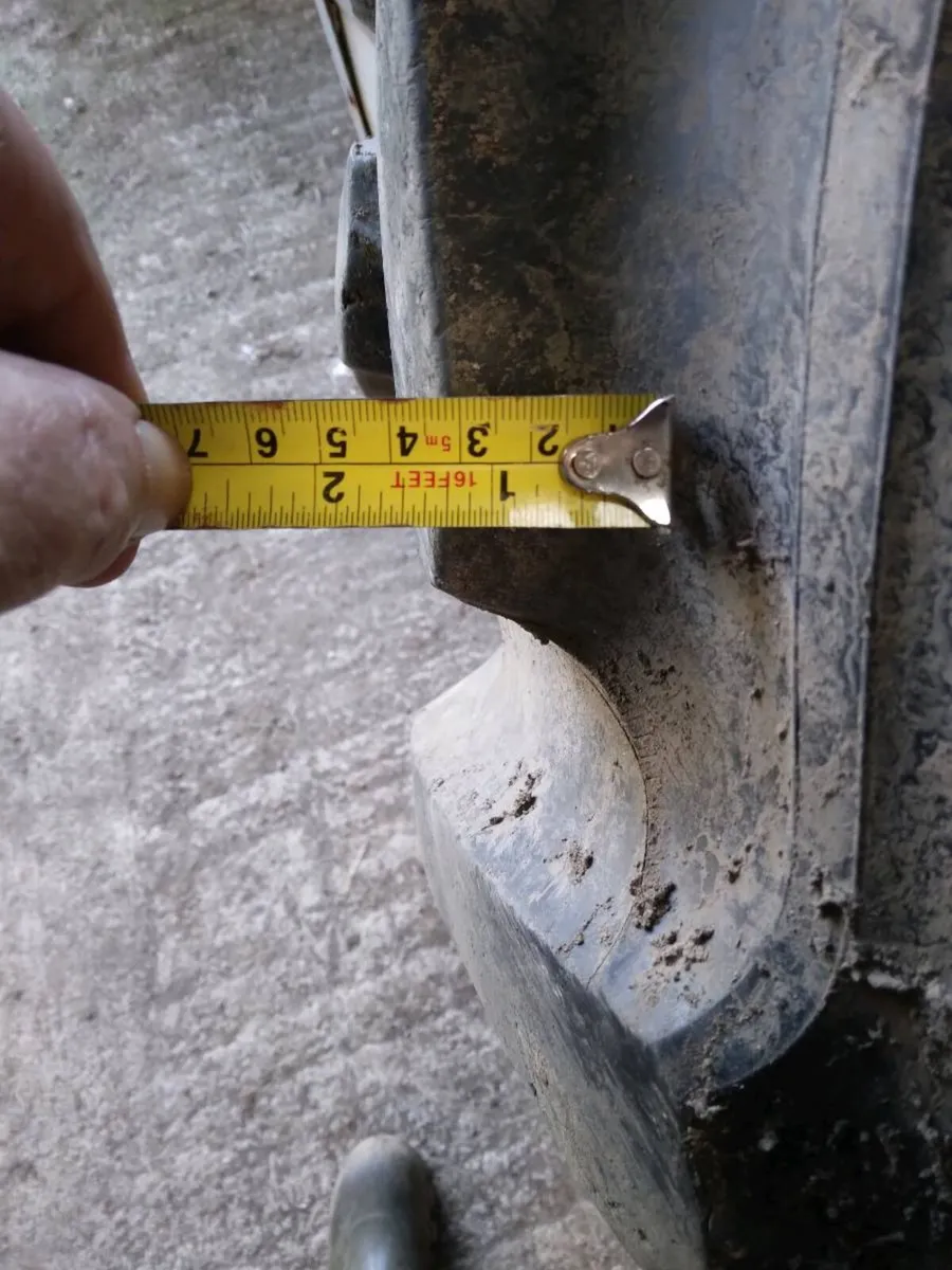 Tractor tyre - Image 1