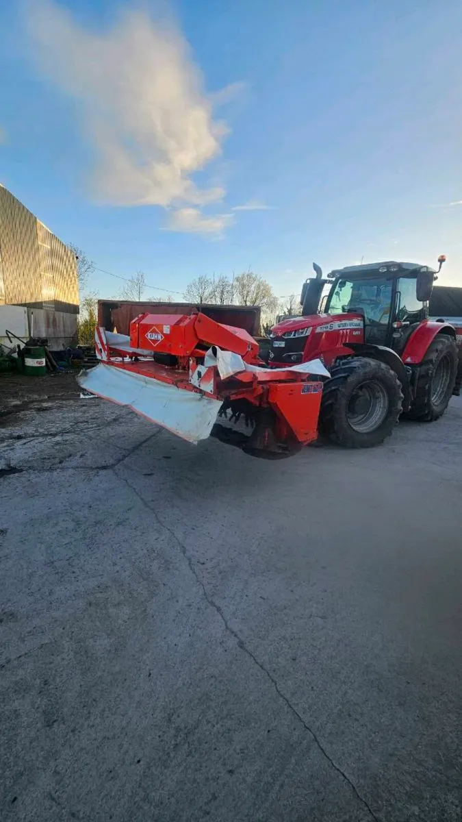 Kuhn Front Mower - Image 1