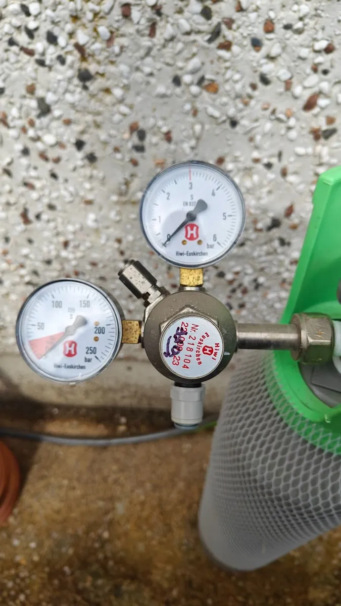 Home brew equipment - Image 1