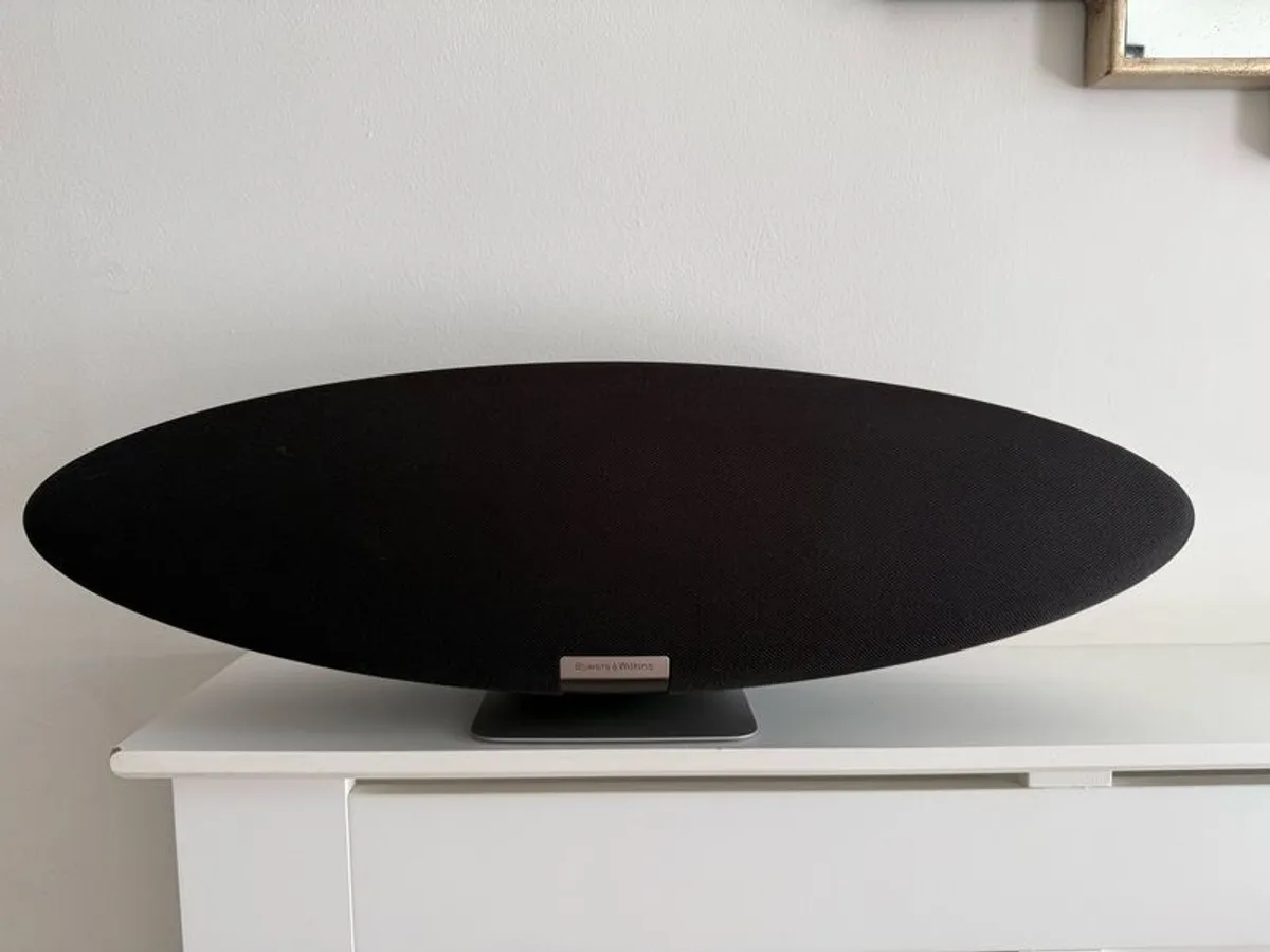 Bowers & Wilkins Zeppelin - Image 1
