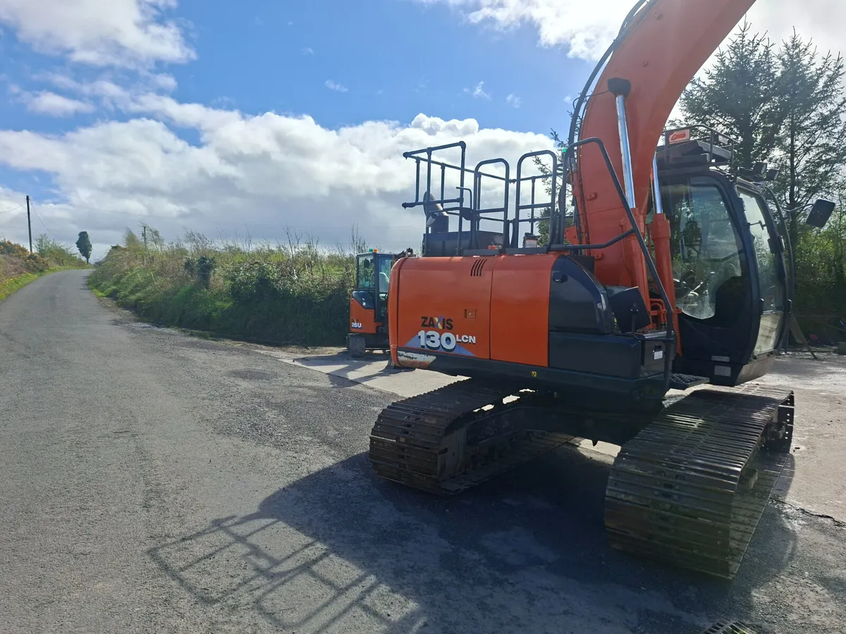 2019 Hitachi 130.6 - Image 2