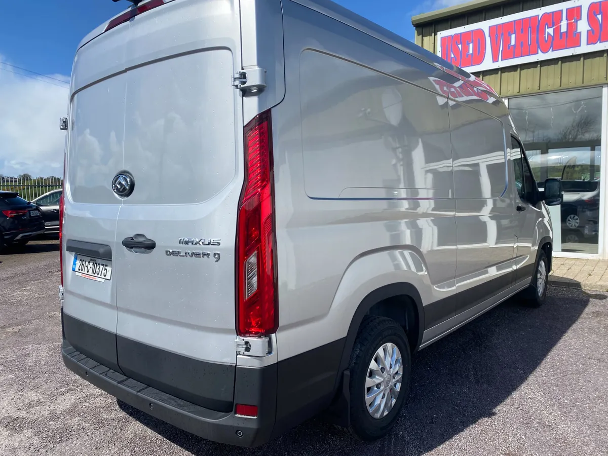 2026 MAXUS DELIVER 9 PV LH FWD LUXURY EVIE G - Image 4