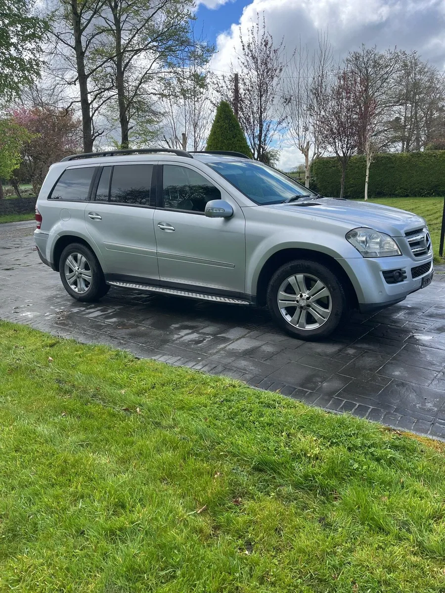 Mercedes GL 320 - Image 2