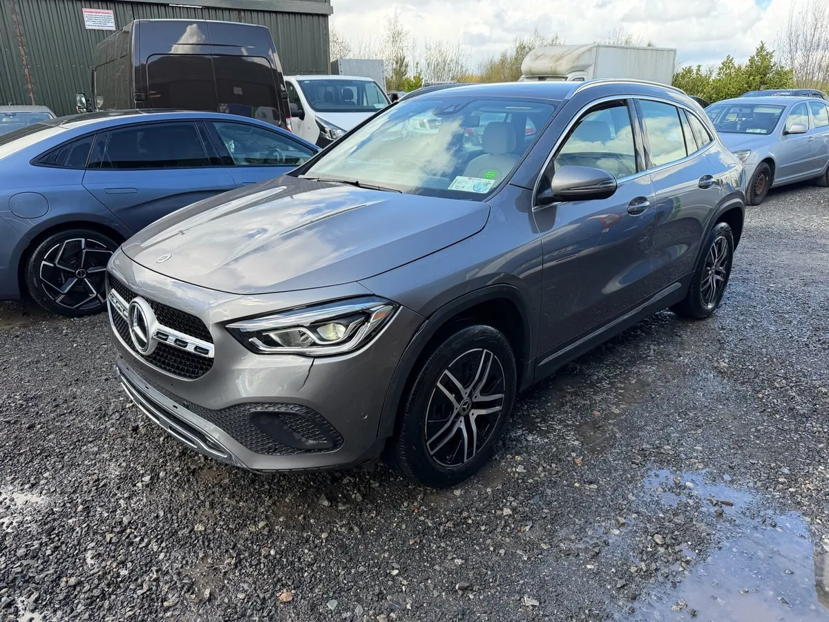 Mercedes Benz gla 250e - Image 1