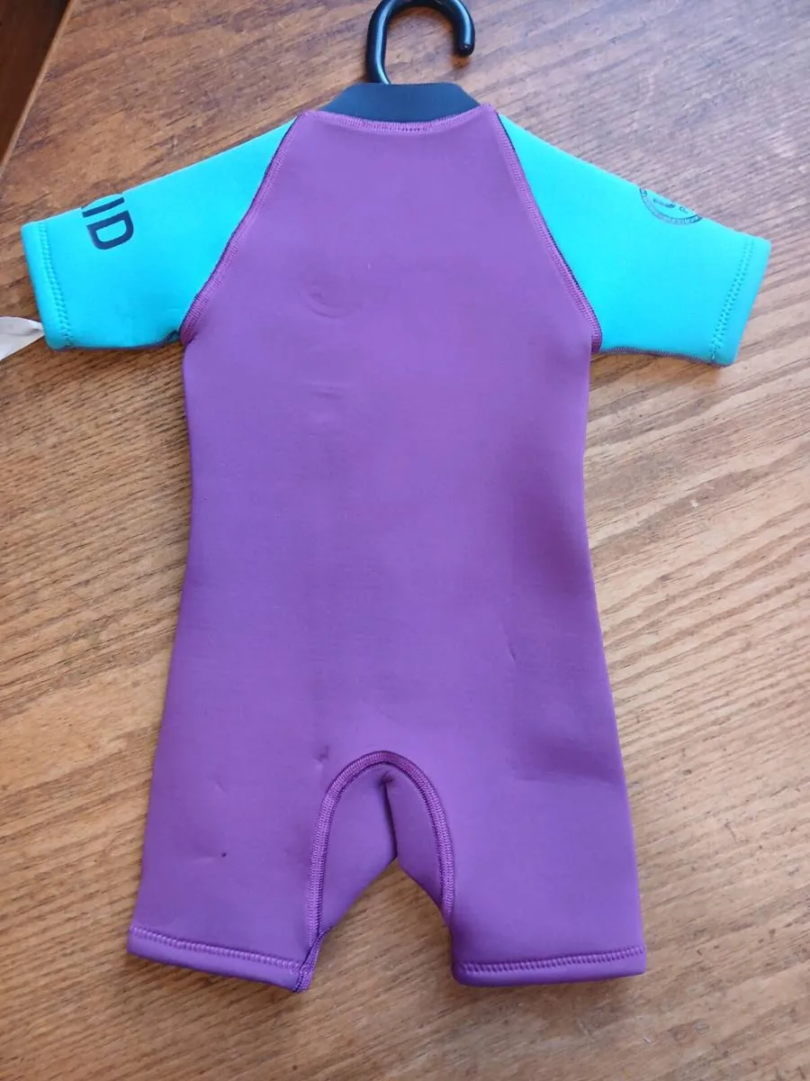 New unused baby wetsuit, save 28 euro - Image 3