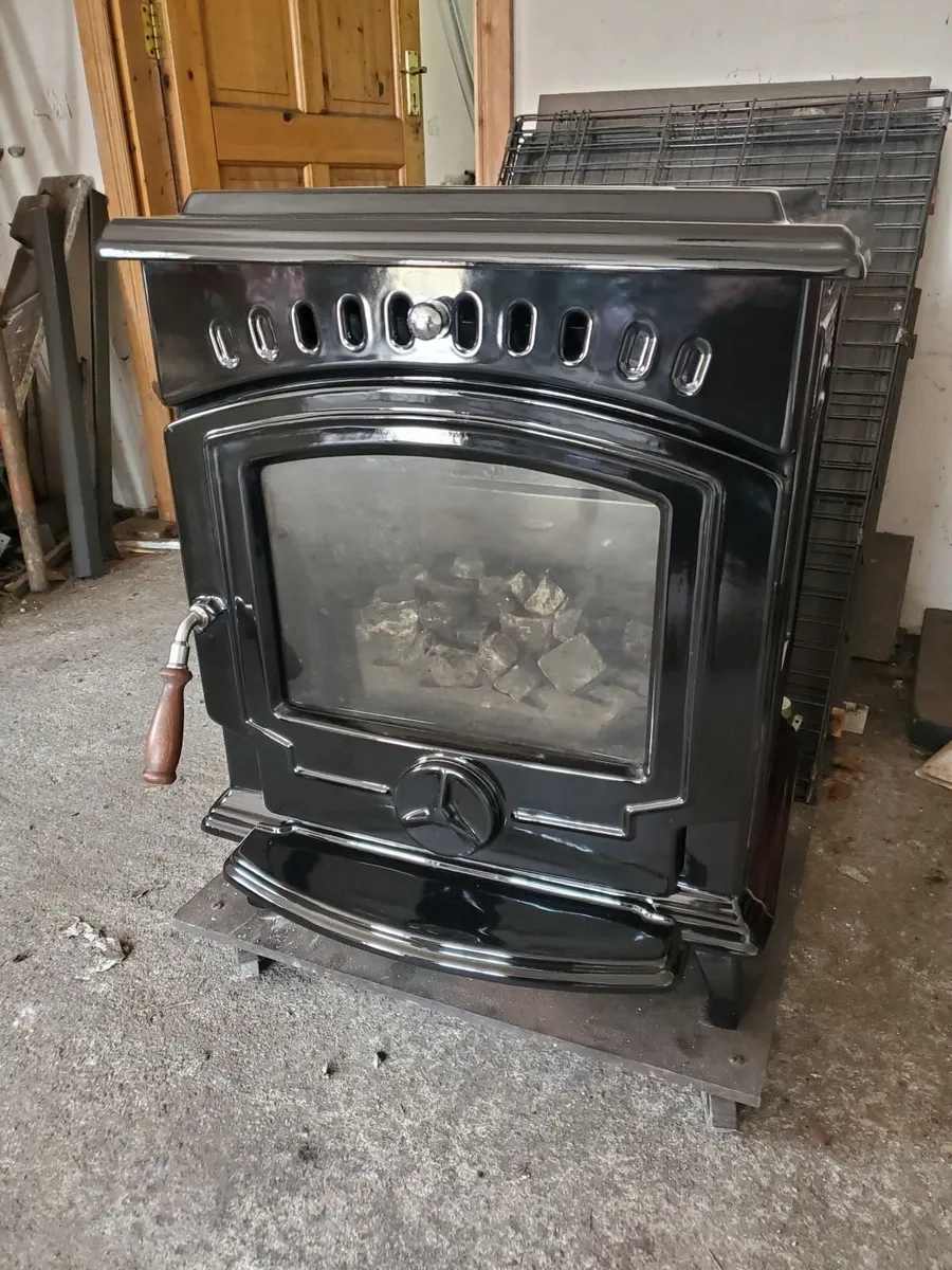 Black Enamel Stanley Tara 8 kw Oil stove - Image 3
