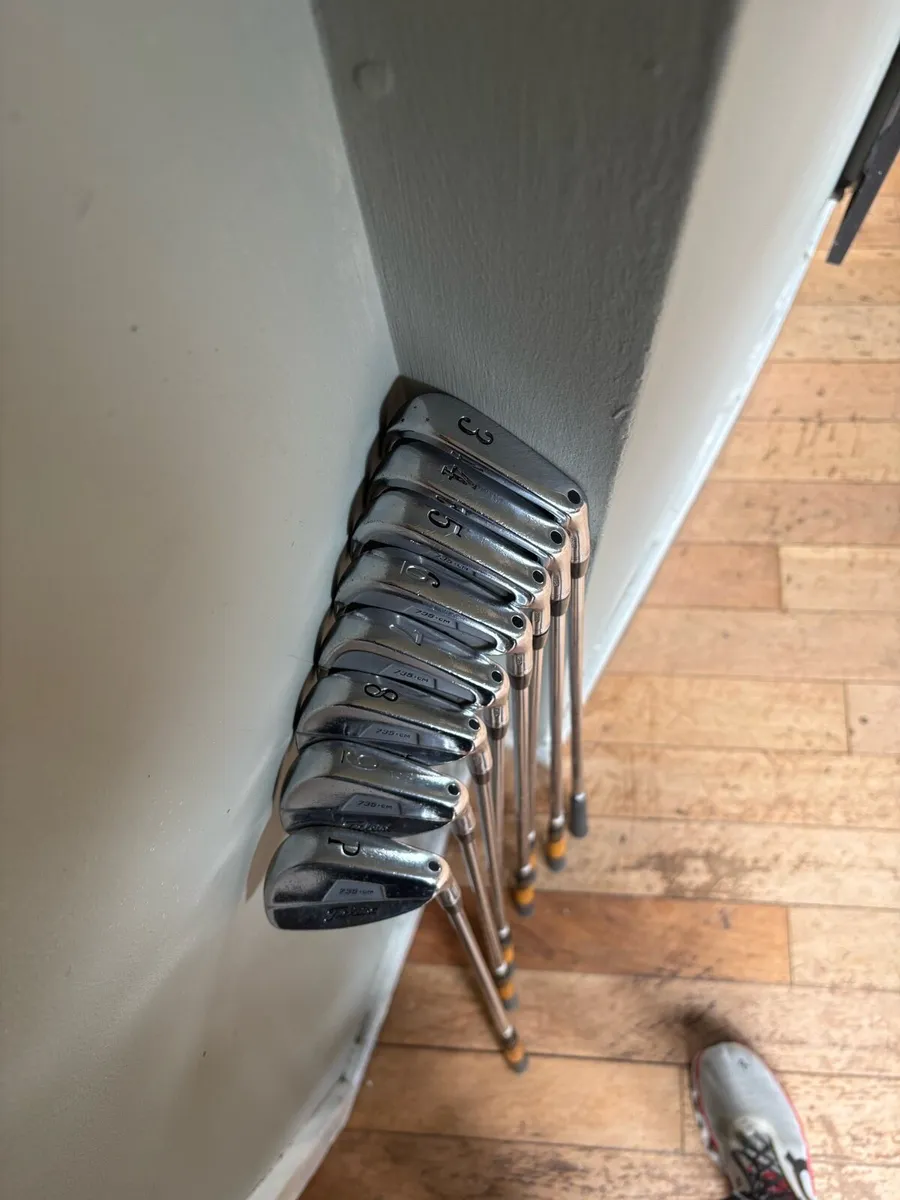 Titleist 735.CM irons 3-PW - Image 1