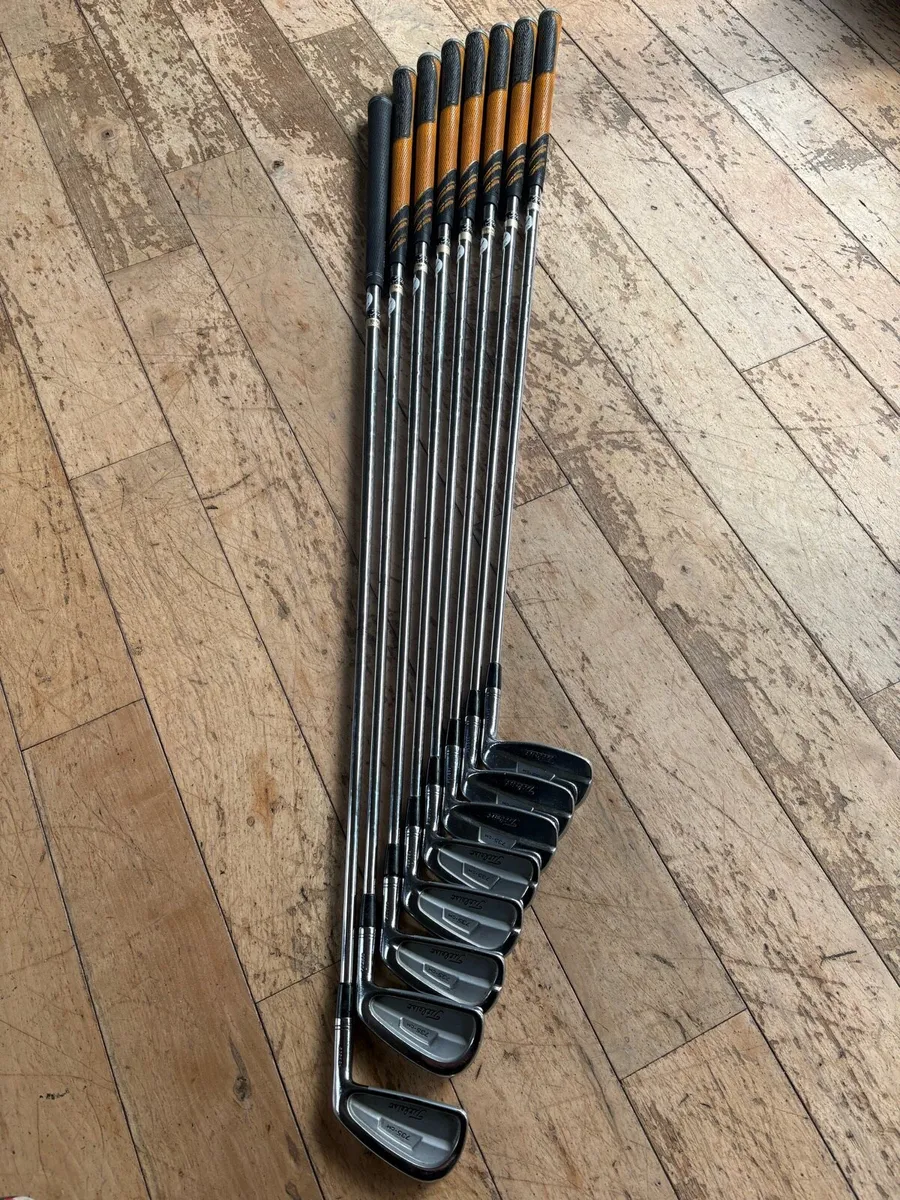 Titleist 735.CM irons 3-PW - Image 2