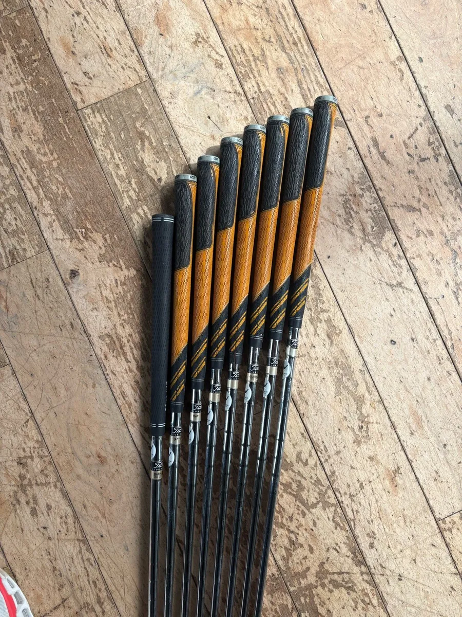 Titleist 735.CM irons 3-PW - Image 4