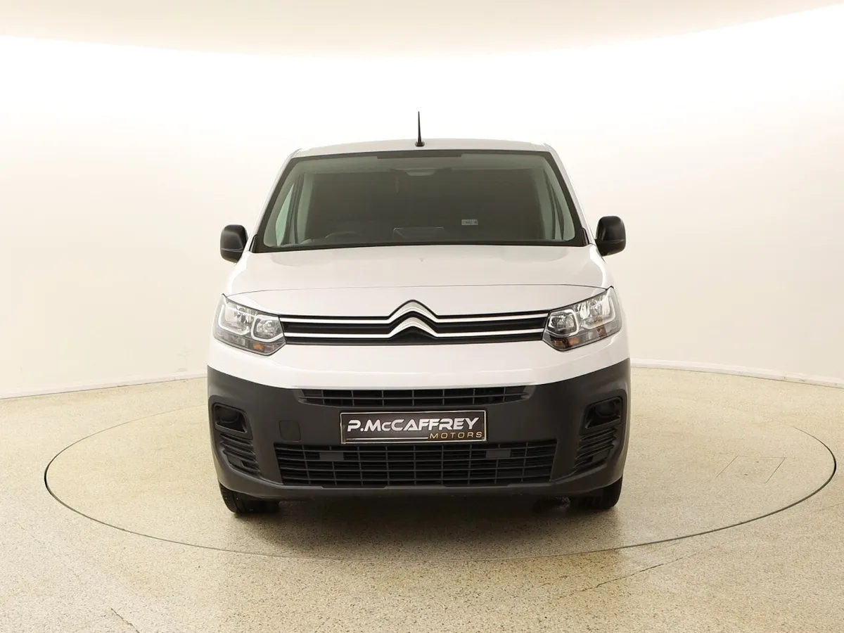 2022 Citroen Berlingo 1.5 HDI Enterprise 3 seater - Image 2