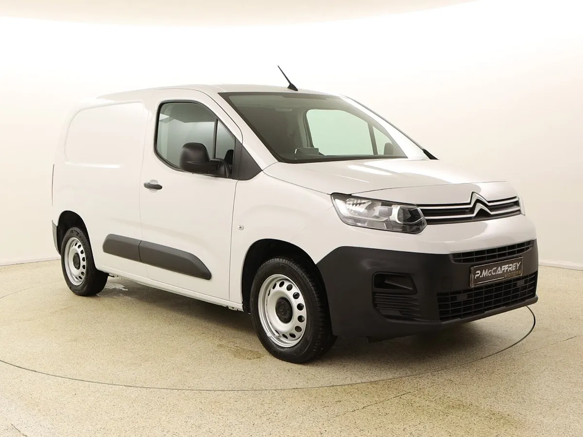 2022 Citroen Berlingo 1.5 HDI Enterprise 3 seater - Image 1