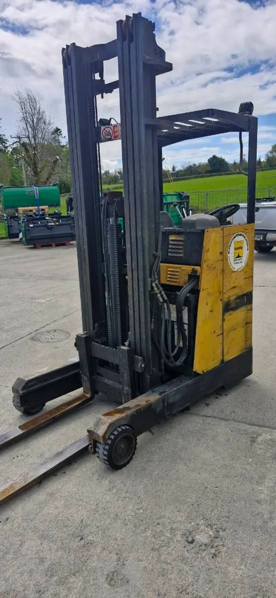 Reach Truck Daewoo - Image 2