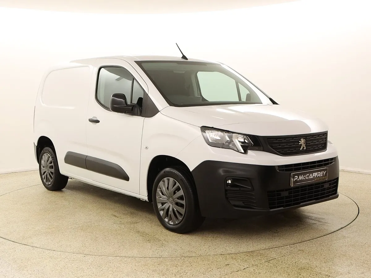 2022 Peugeot Partner 1.5 HDI Professional 3 seater - Image 1