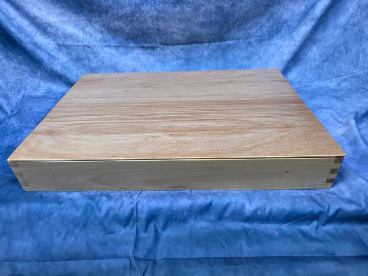 Handcrafted wooden tray+lid/ Hardwood - Image 4