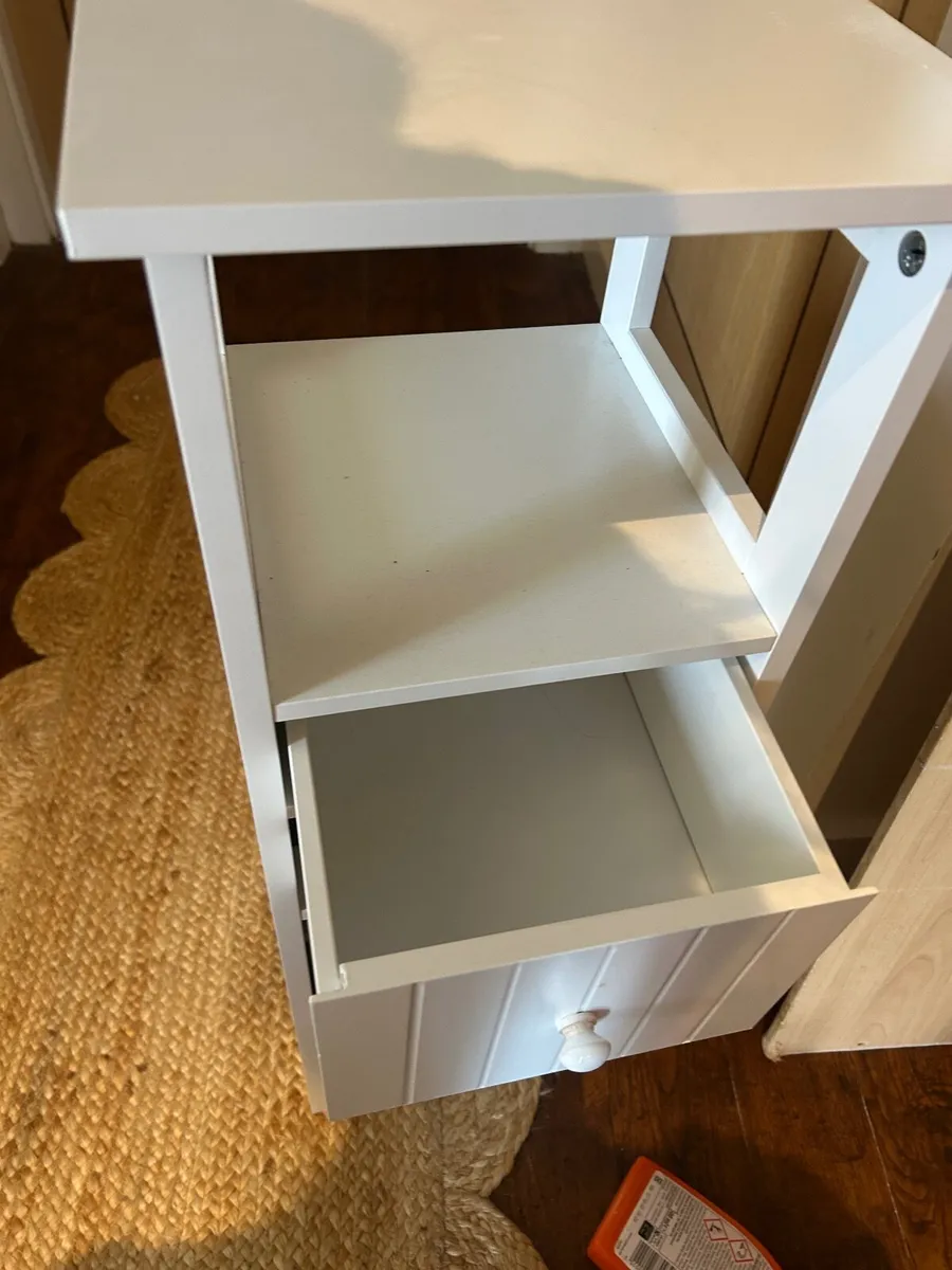 FREE White slim Bathroom drawers / unit - Image 1