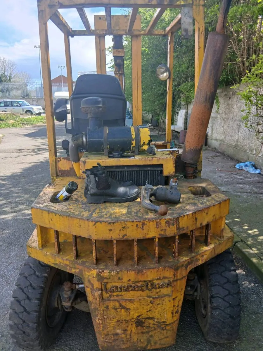 Diesel forklift Parkinson engine - Image 3
