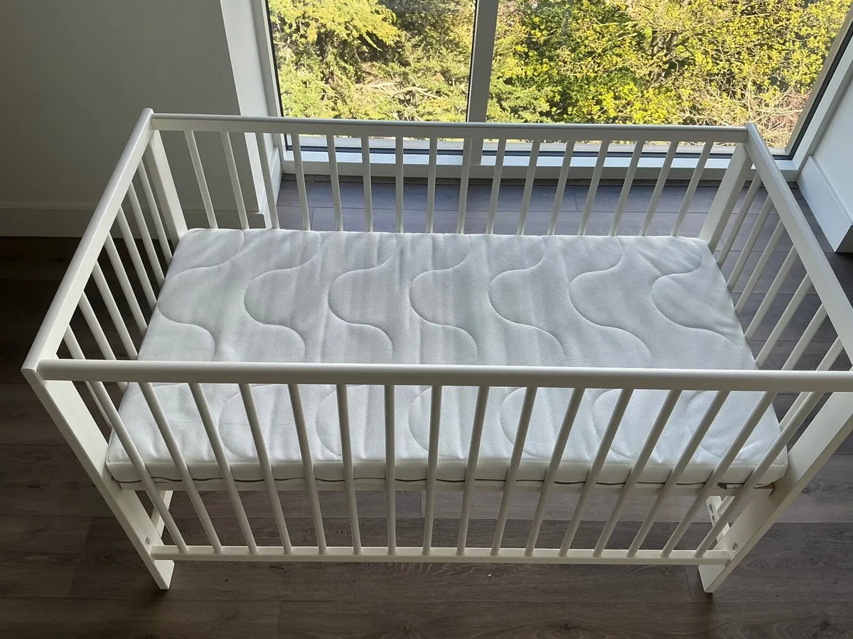 Baby cot ( Ikea ) + mattress - Image 4