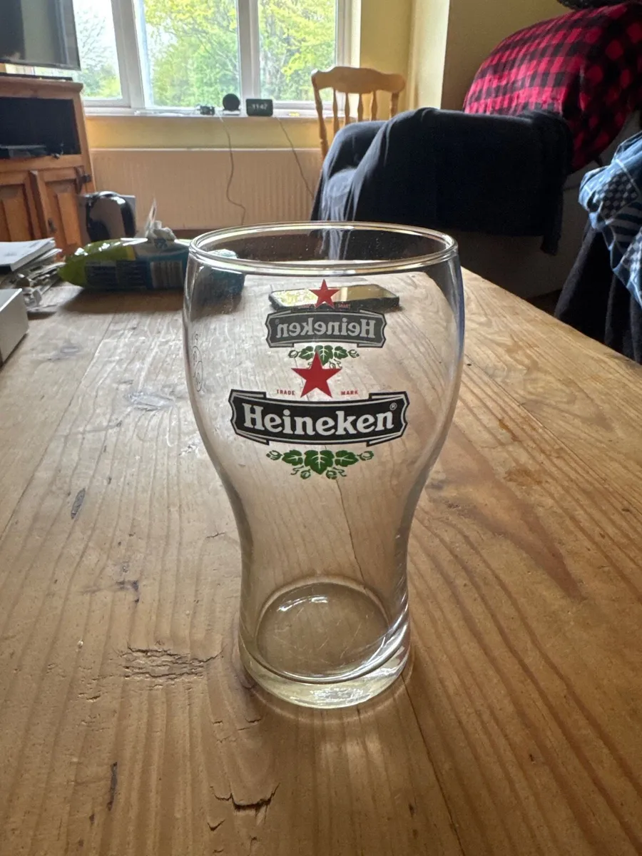 48 Rounded Heineken Pint Glasses - Image 1