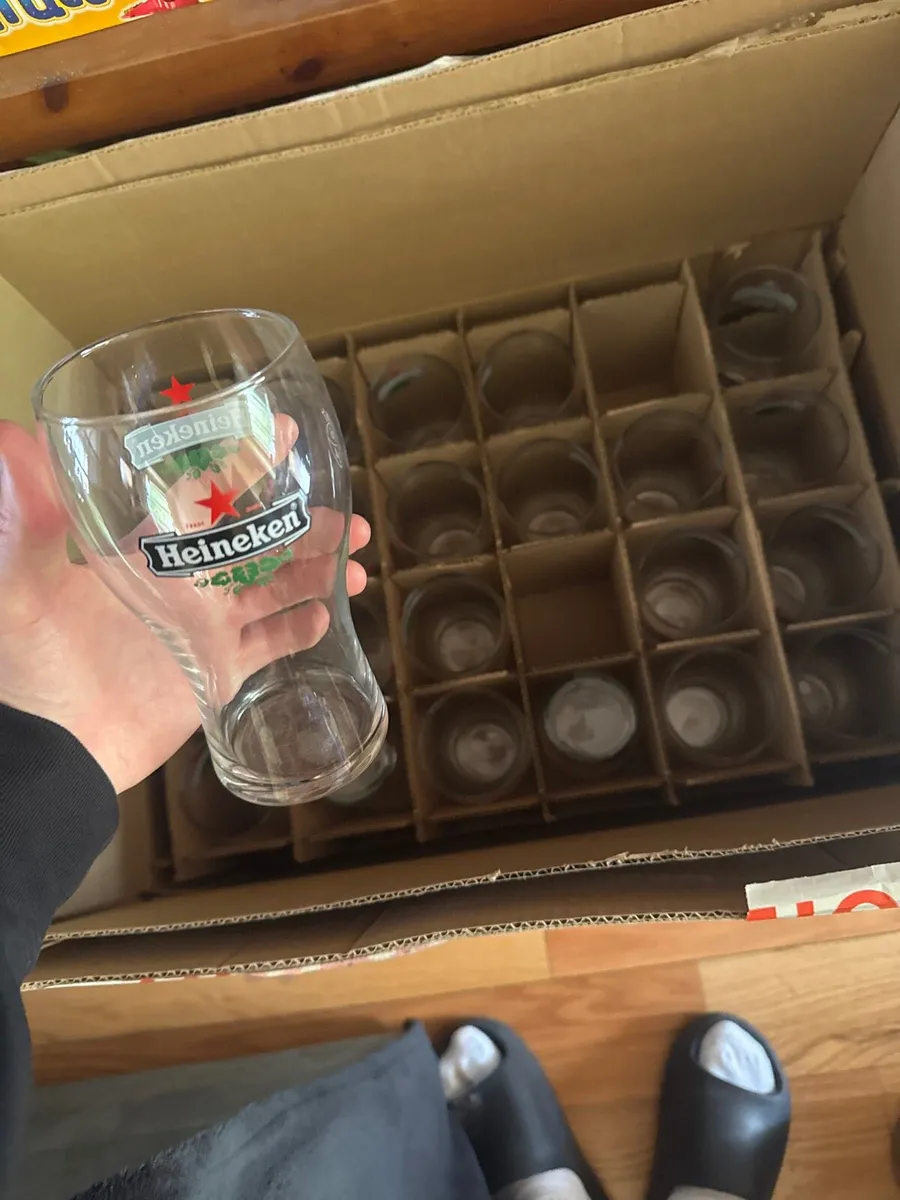 48 Rounded Heineken Pint Glasses - Image 2