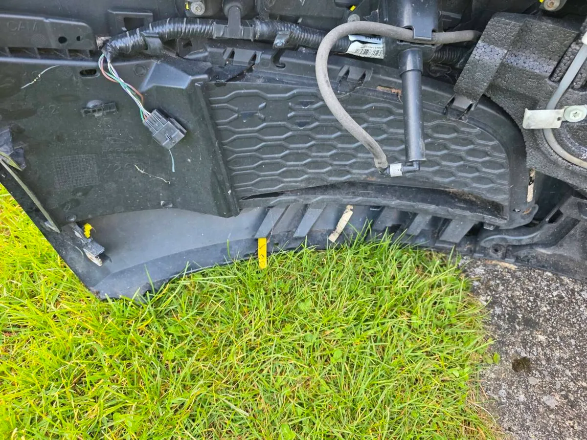 2018 jaguar xf x260 front - Image 3