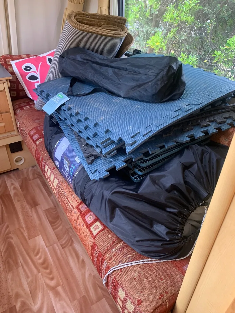 Caravan 2 Berth with Awning - Image 4