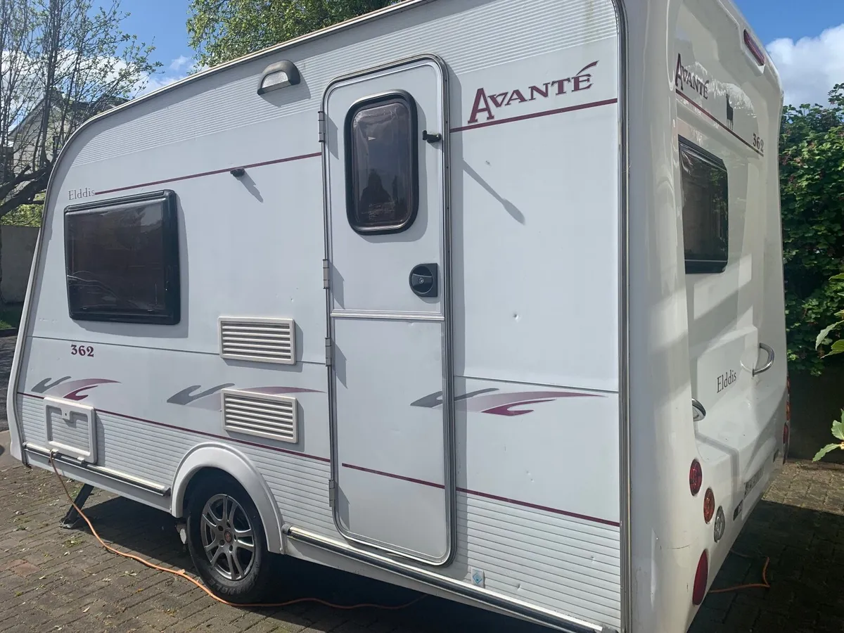 Caravan 2 Berth with Awning - Image 1