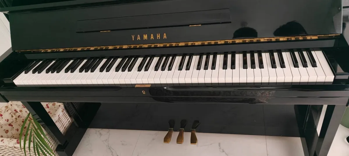 Yamaha U1 piano ~Reconditioned~ great quality - Image 1