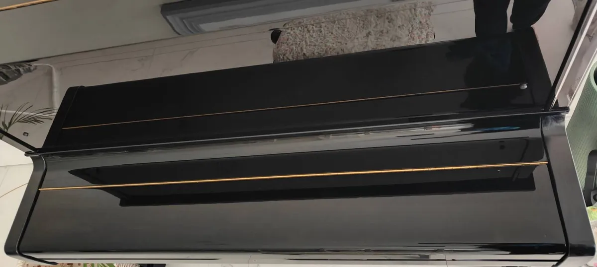 Yamaha U1 piano ~Reconditioned~ great quality - Image 3
