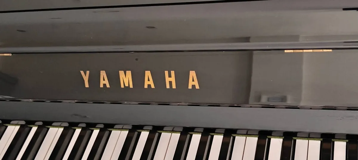 Yamaha U1 piano ~Reconditioned~ great quality - Image 4